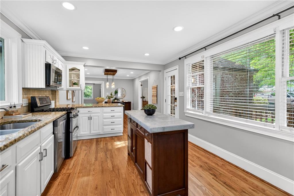 392 Collier Road NW