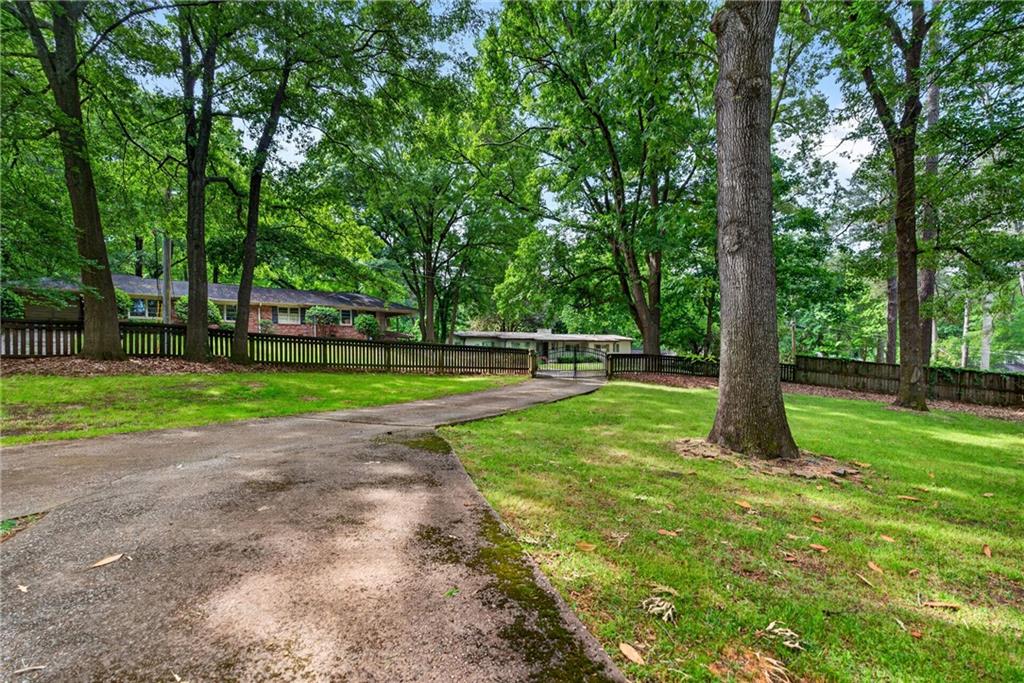 392 Collier Road NW
