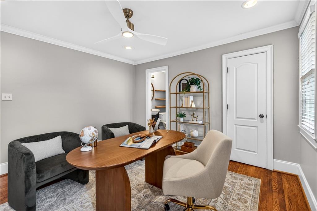 392 Collier Road NW