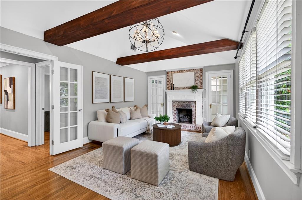 392 Collier Road NW