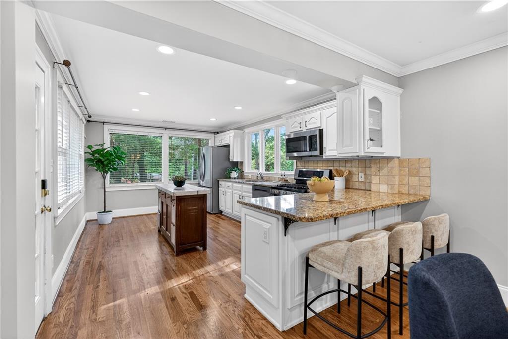 392 Collier Road NW