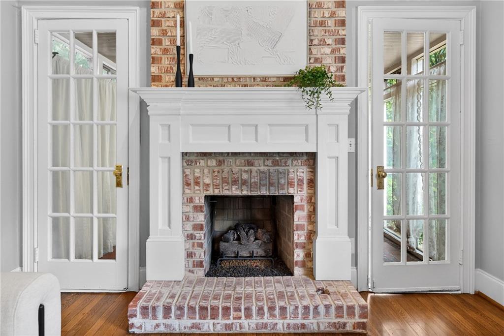 392 Collier Road NW