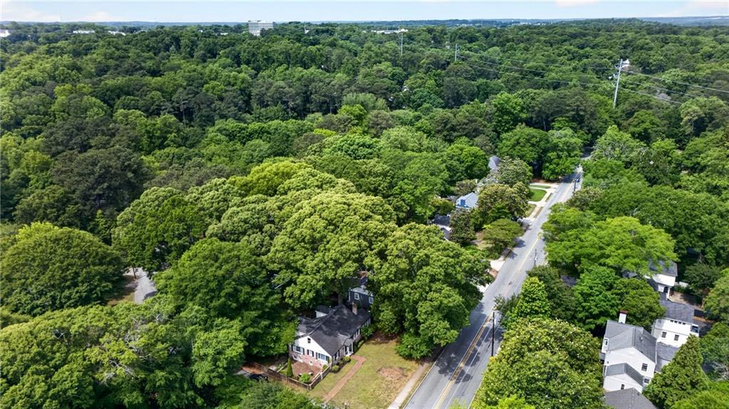 392 Collier Road NW