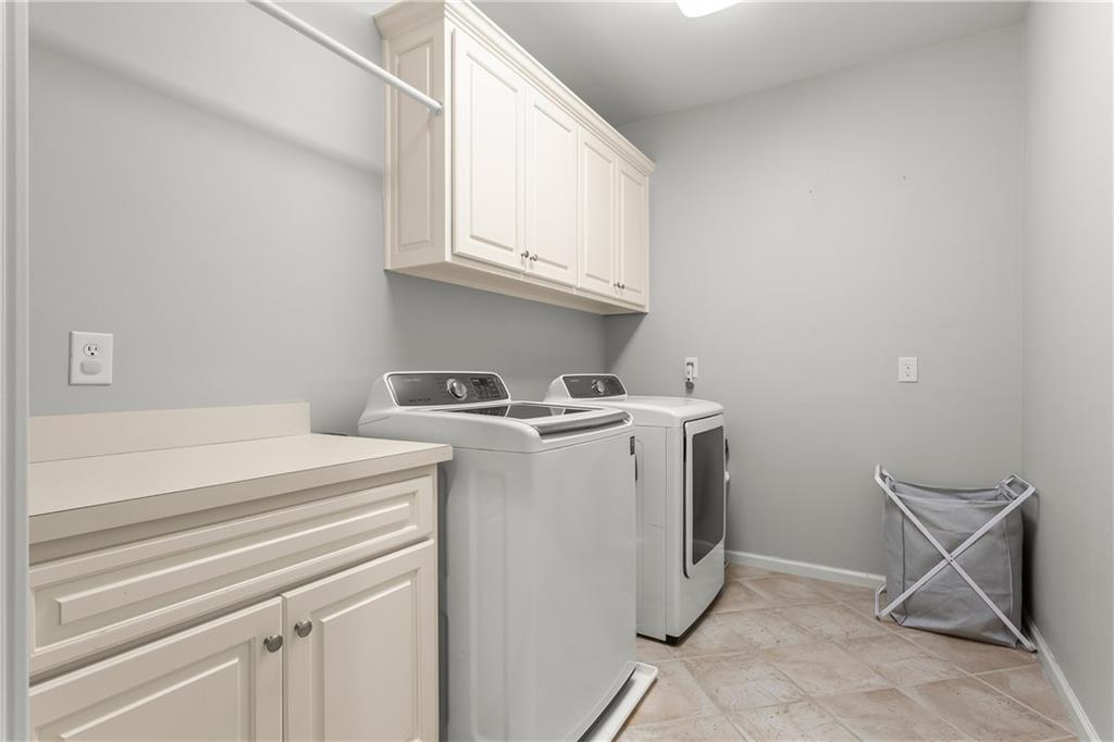 4211 Whitestone Place