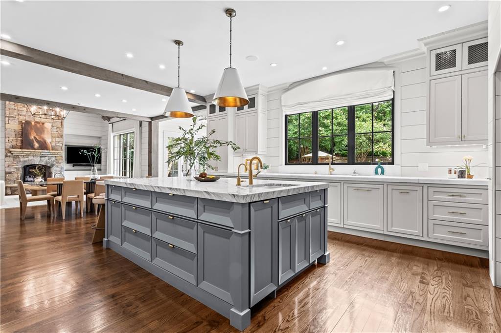 4211 Whitestone Place