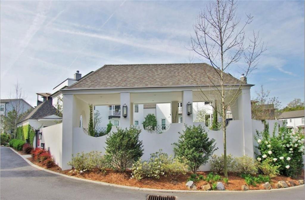 506 Bismark Road NE