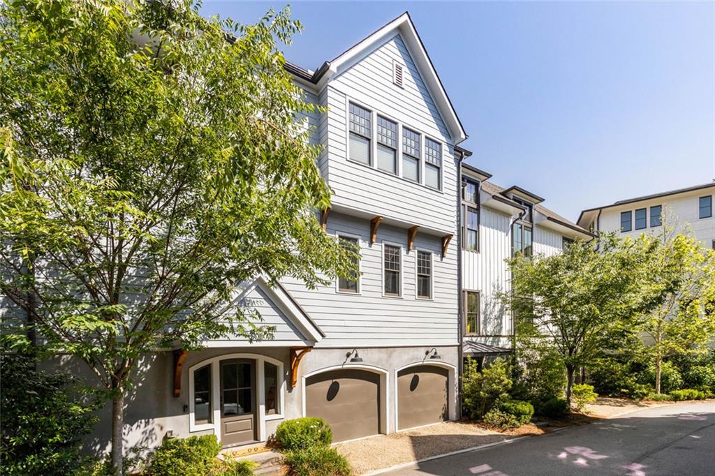 506 Bismark Road NE