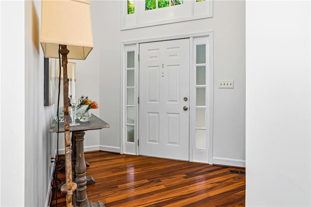 12 Honour Avenue NW Unit 7