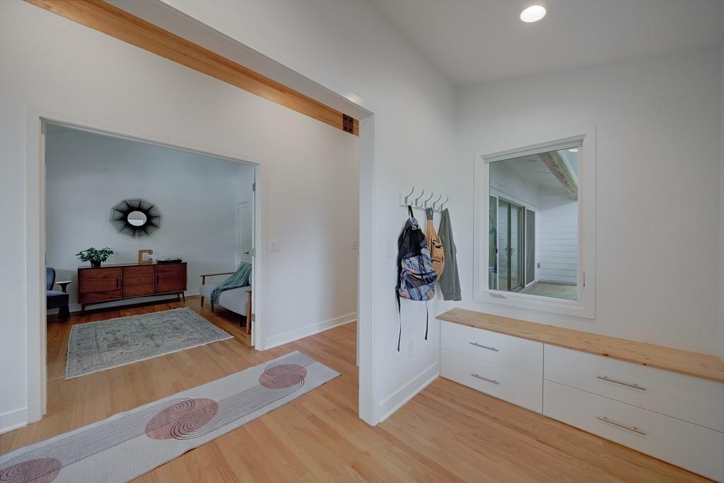 158 Douglas Street SE