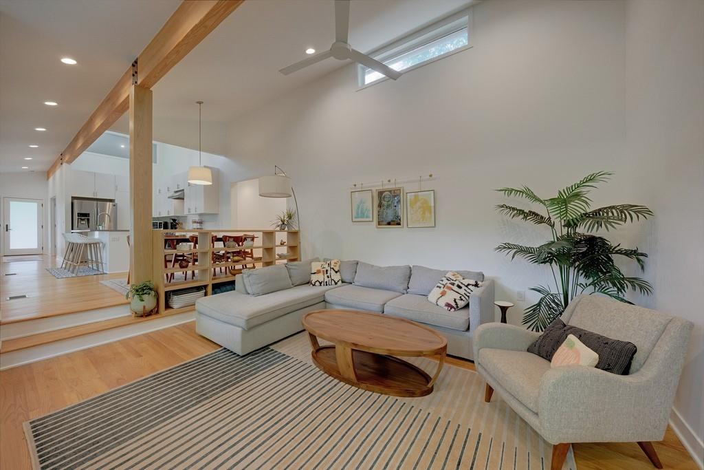 158 Douglas Street SE