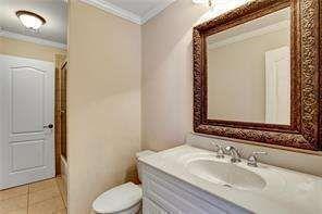 802 Pathview Court