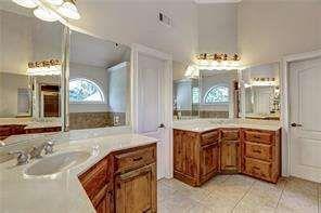 802 Pathview Court