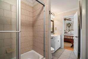 802 Pathview Court