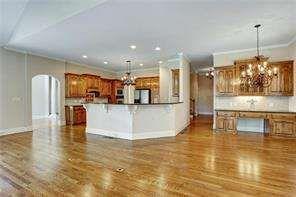 802 Pathview Court