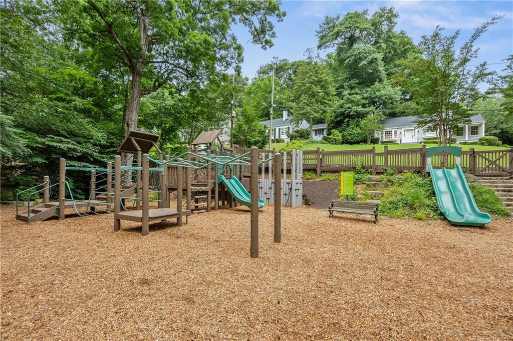 361 Lofton Road NW