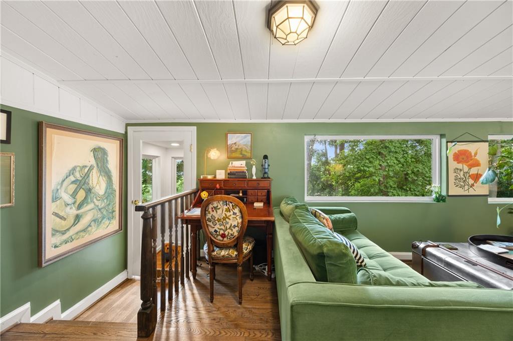 361 Lofton Road NW