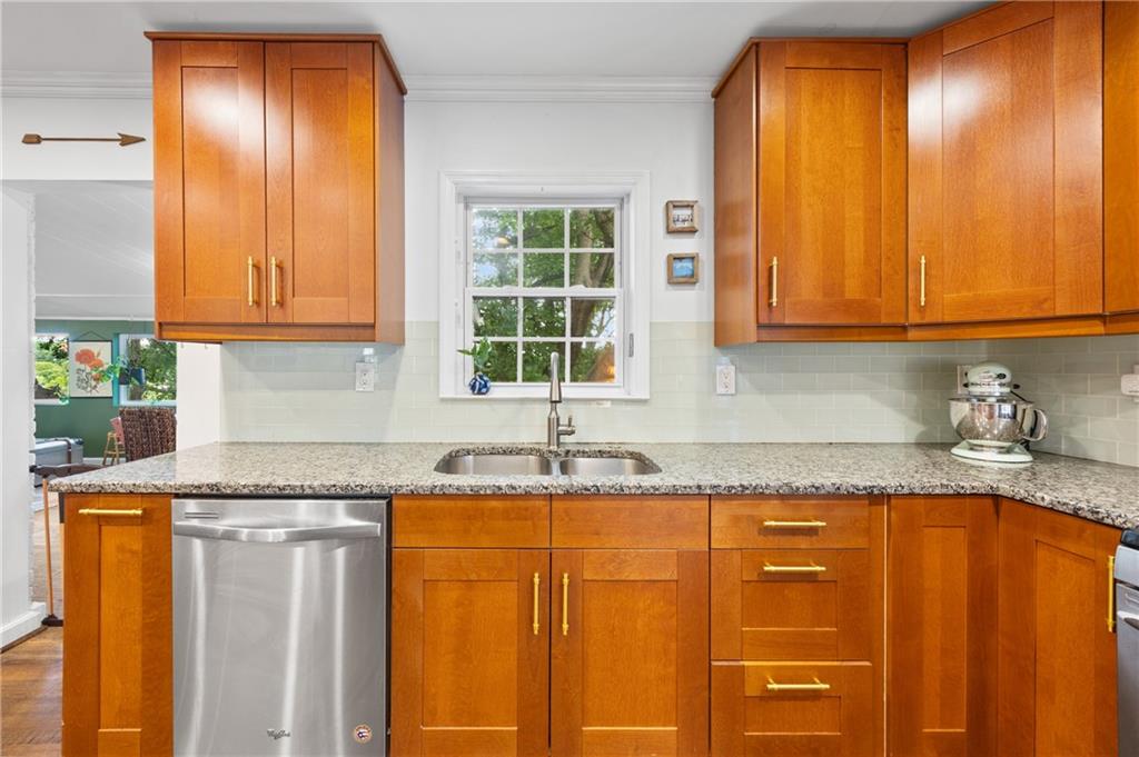 361 Lofton Road NW
