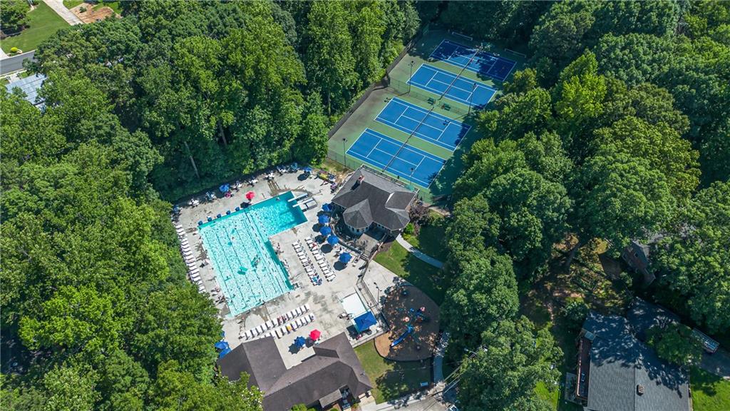 2505 Riverglenn Circle