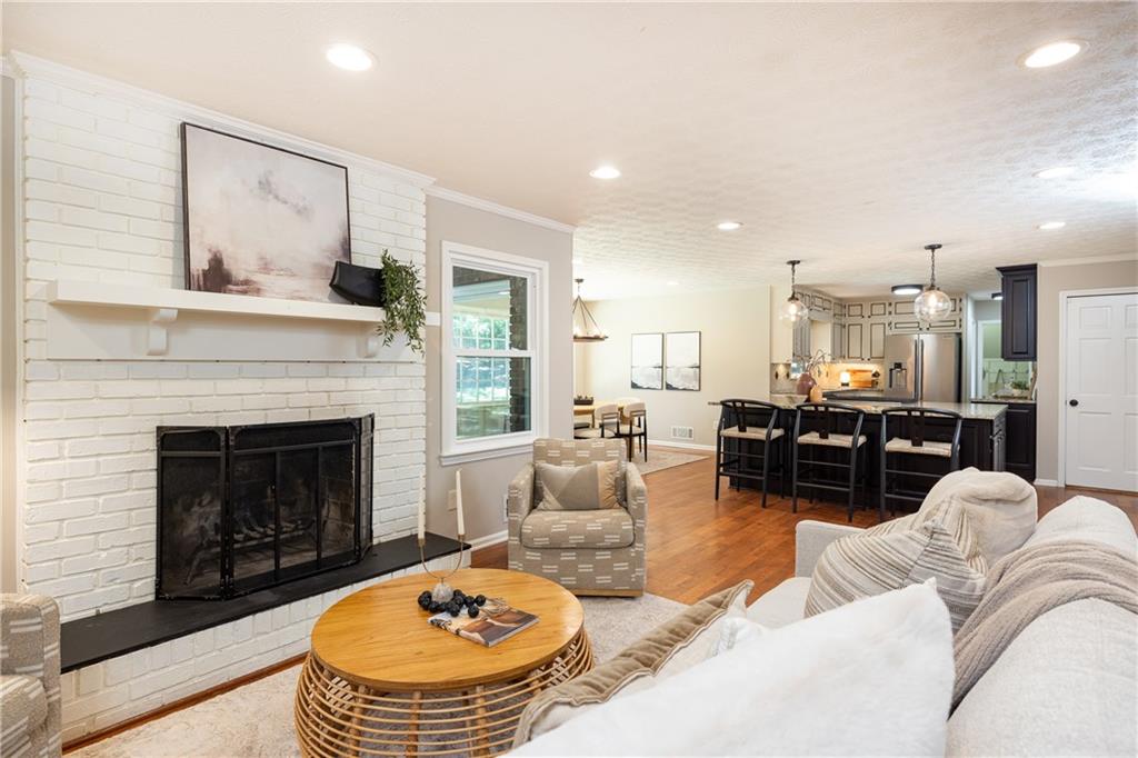 2505 Riverglenn Circle