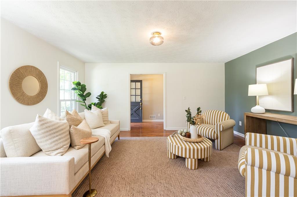 2505 Riverglenn Circle