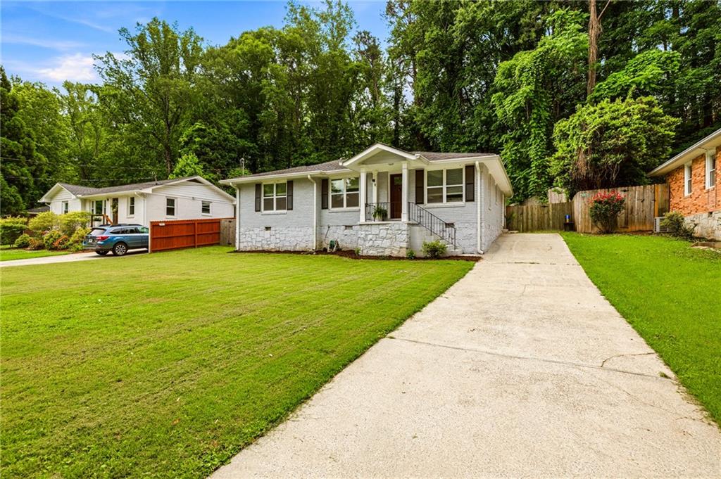 892 Scott Circle