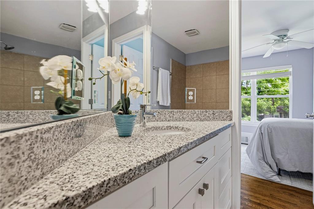 892 Scott Circle