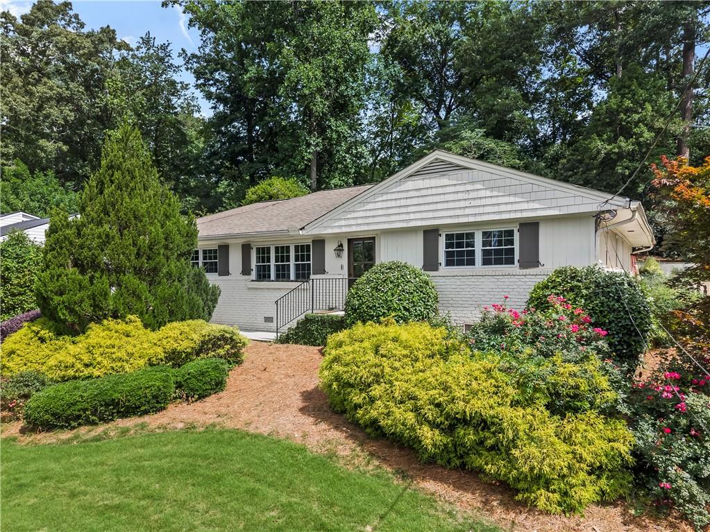 500 Carolwood Lane