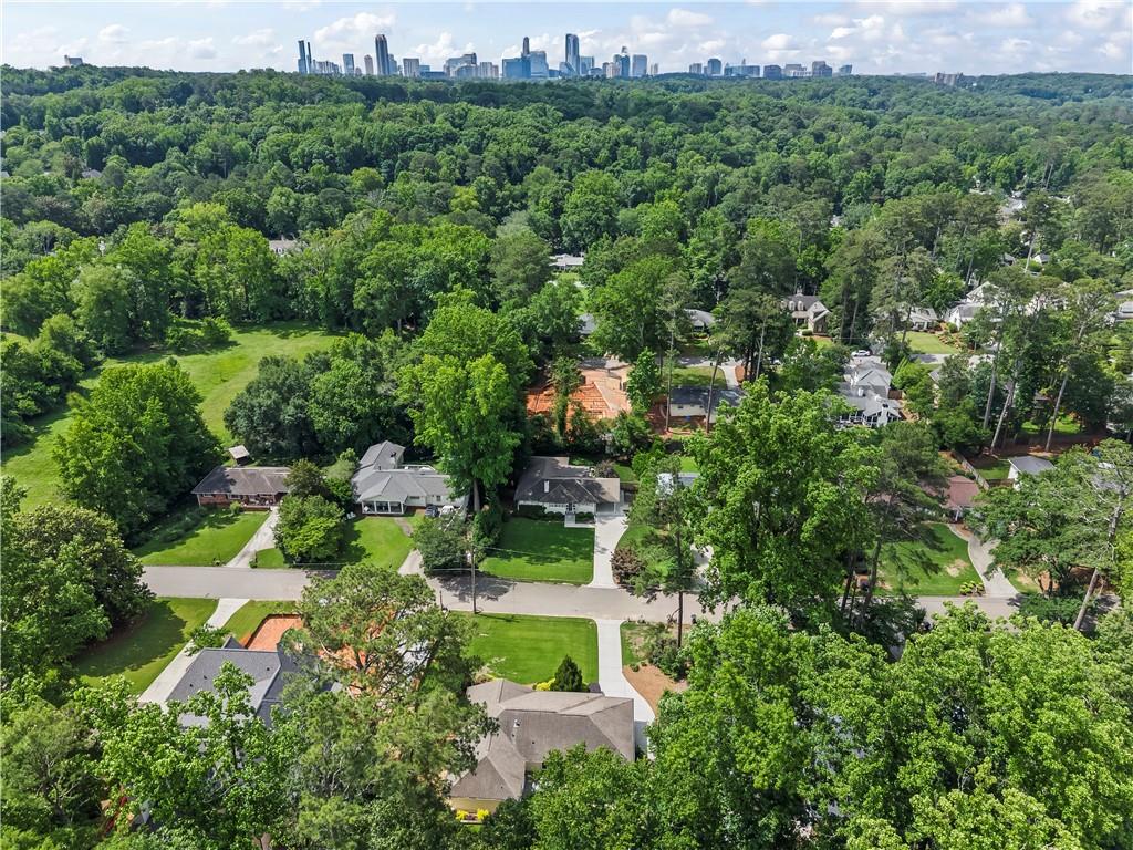 500 Carolwood Lane