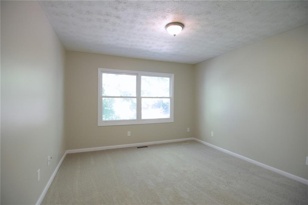 1435 Twin Branches Circle SE