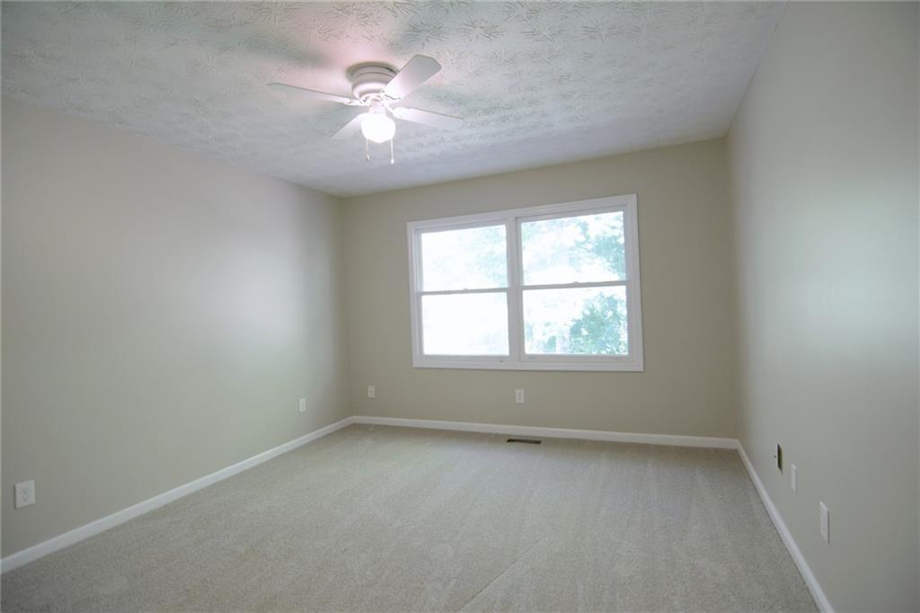 1435 Twin Branches Circle SE