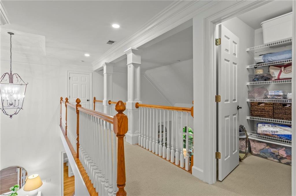 711 Hallbrook Court