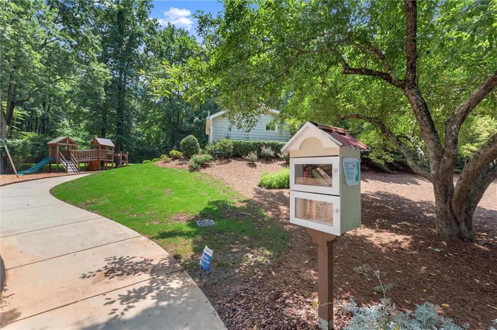 2798 Brookcliff Landing
