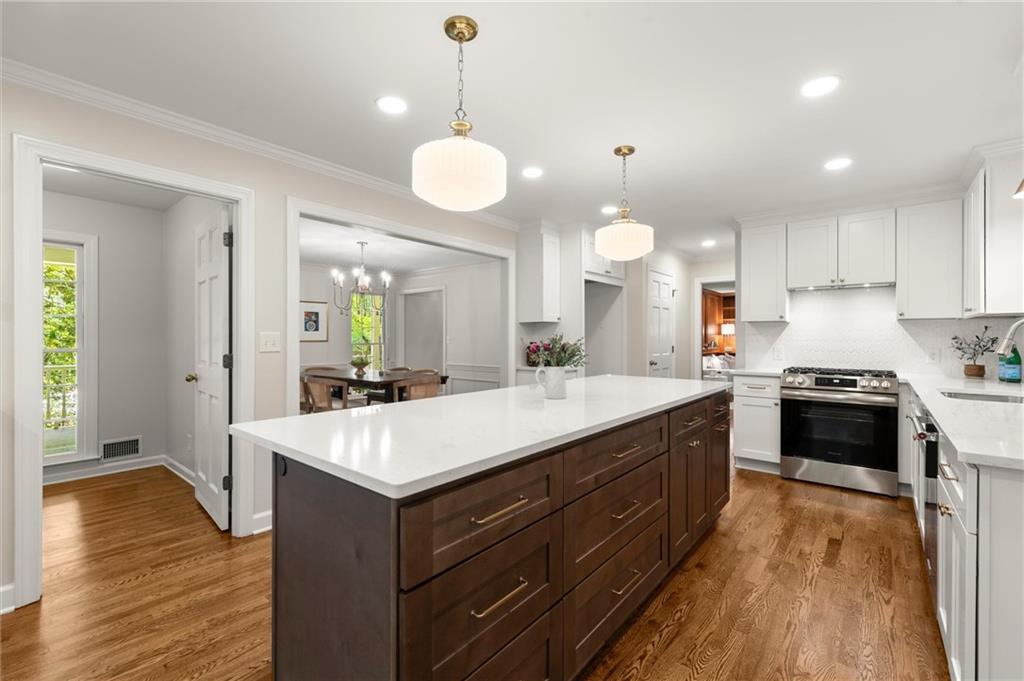2798 Brookcliff Landing