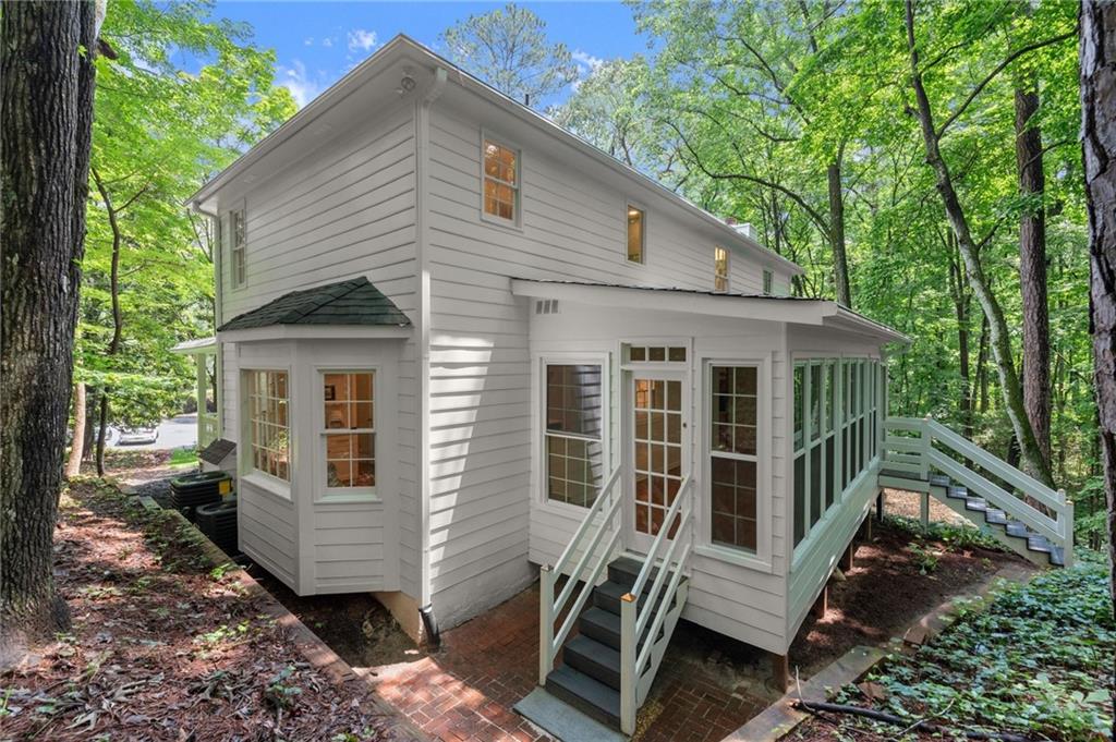 2798 Brookcliff Landing