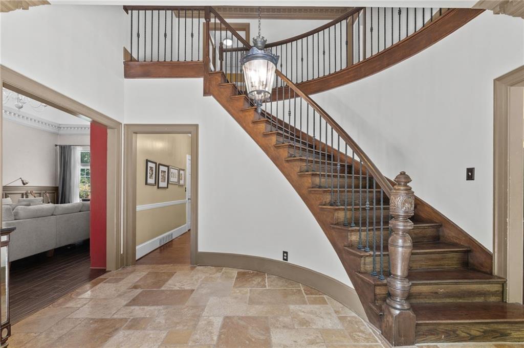 6095 River Chase Circle