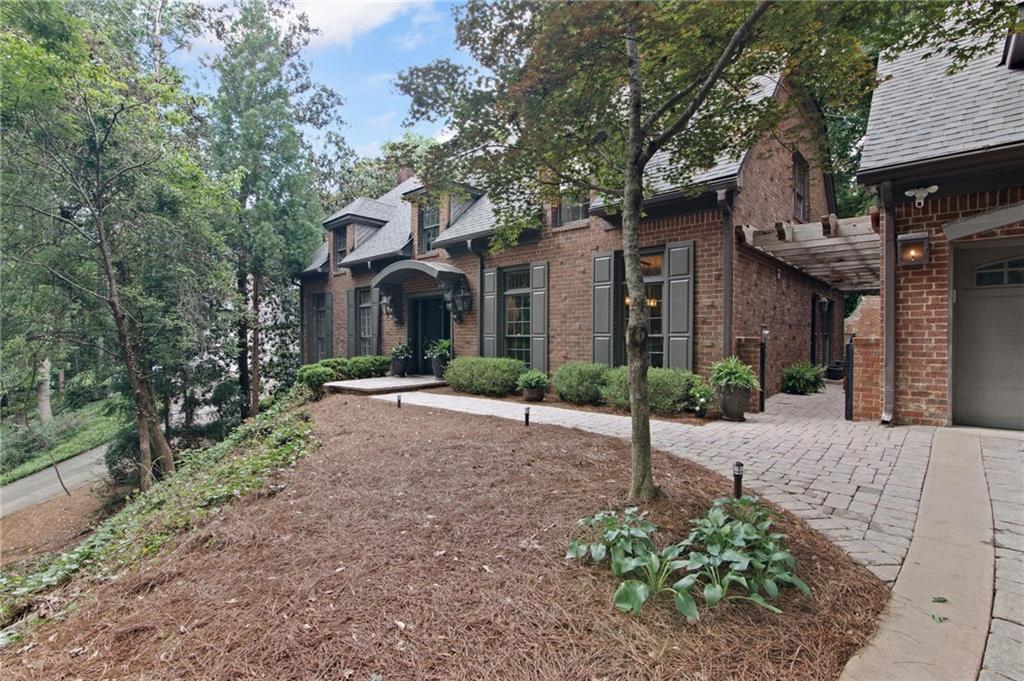 6095 River Chase Circle