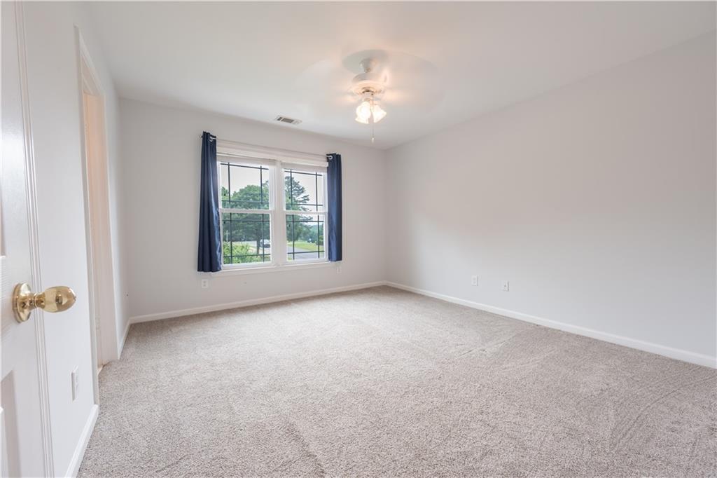 1073 Towne Lake Hills E