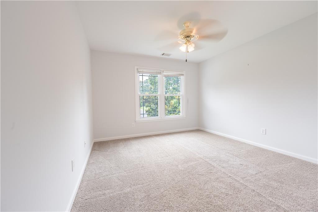 1073 Towne Lake Hills E