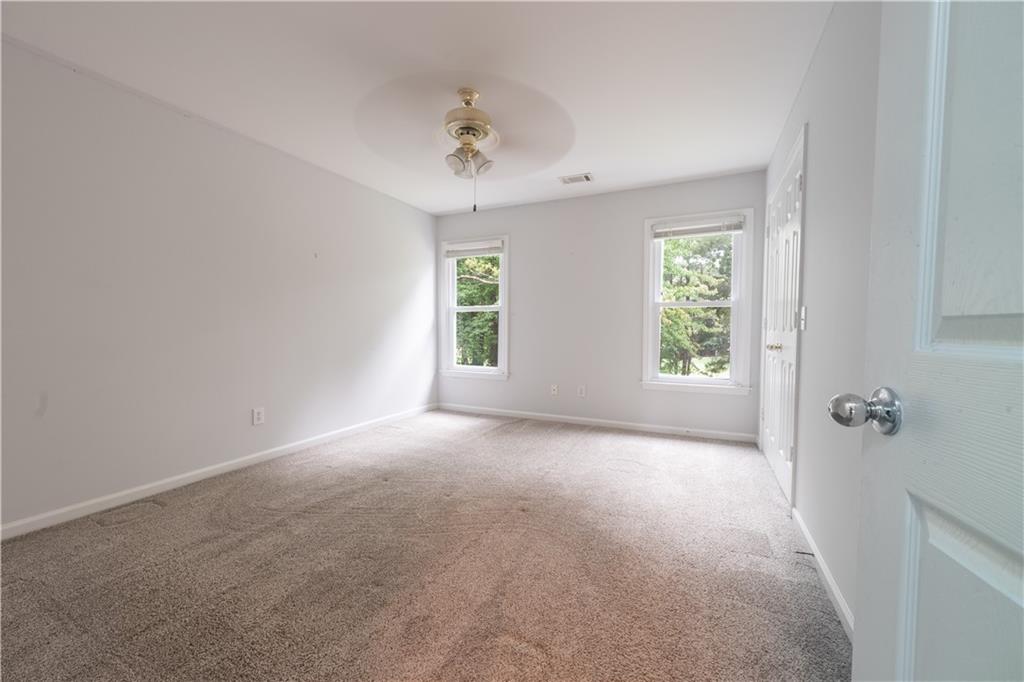 1073 Towne Lake Hills E