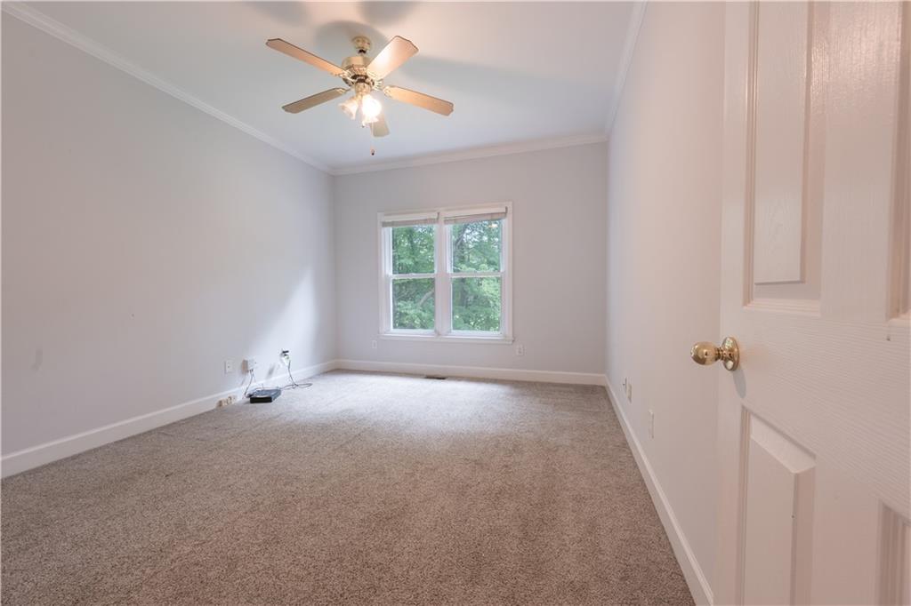 1073 Towne Lake Hills E