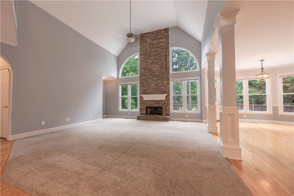1073 Towne Lake Hills E