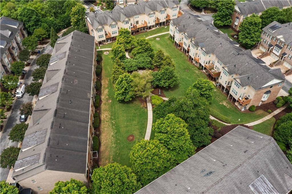 1934 Cobblestone Circle NE