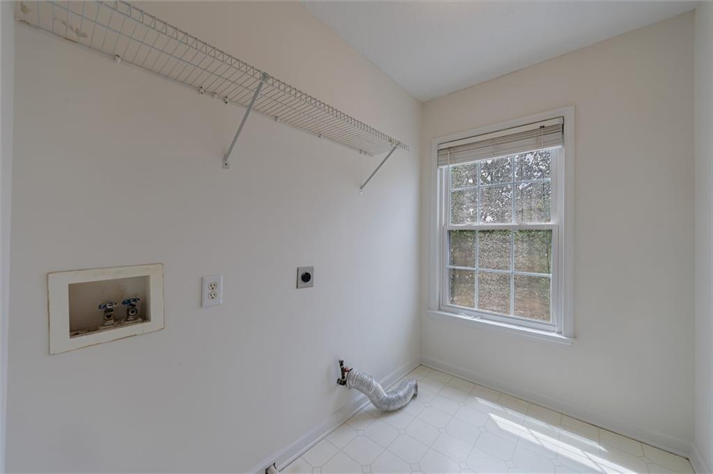 495 Chippenham Court