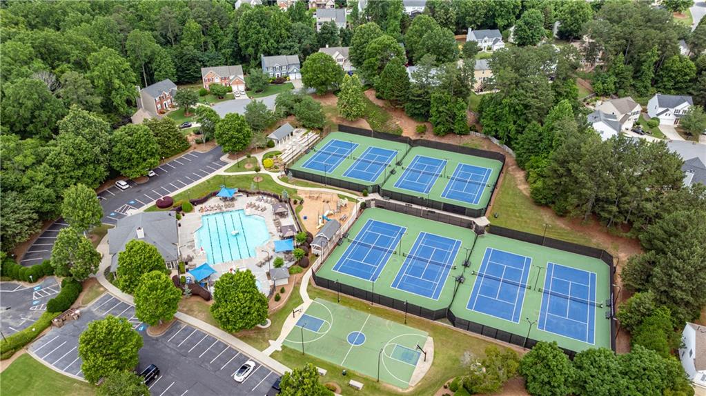 495 Chippenham Court