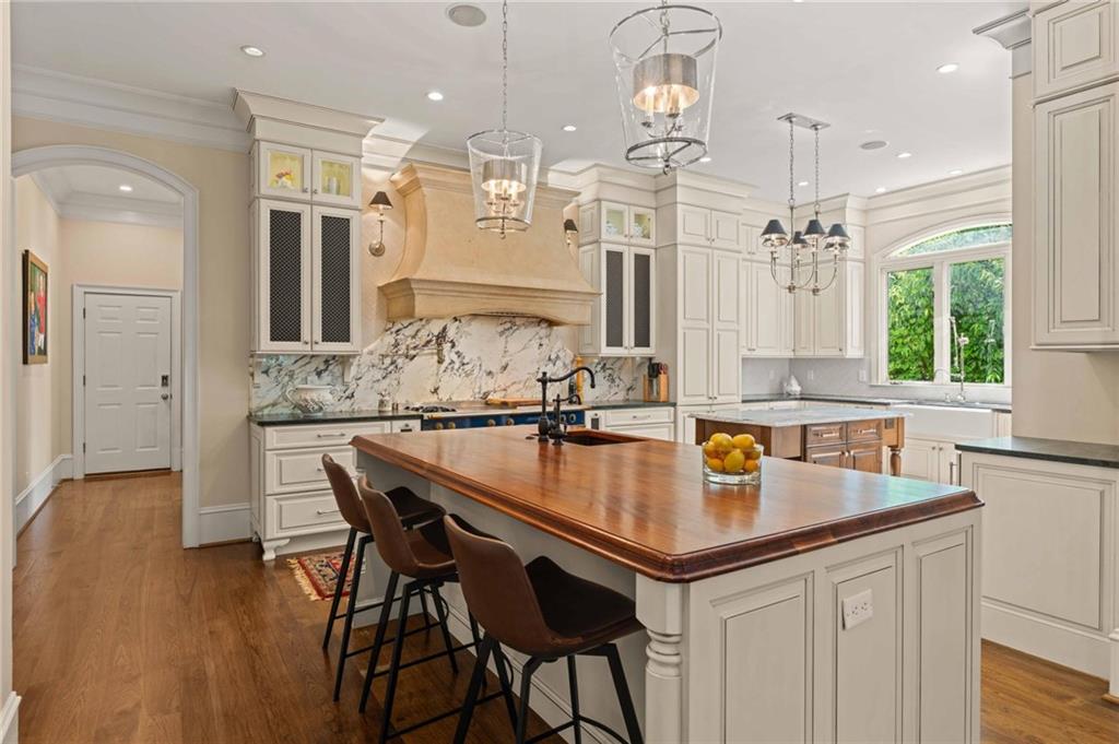170 Helmsley Drive