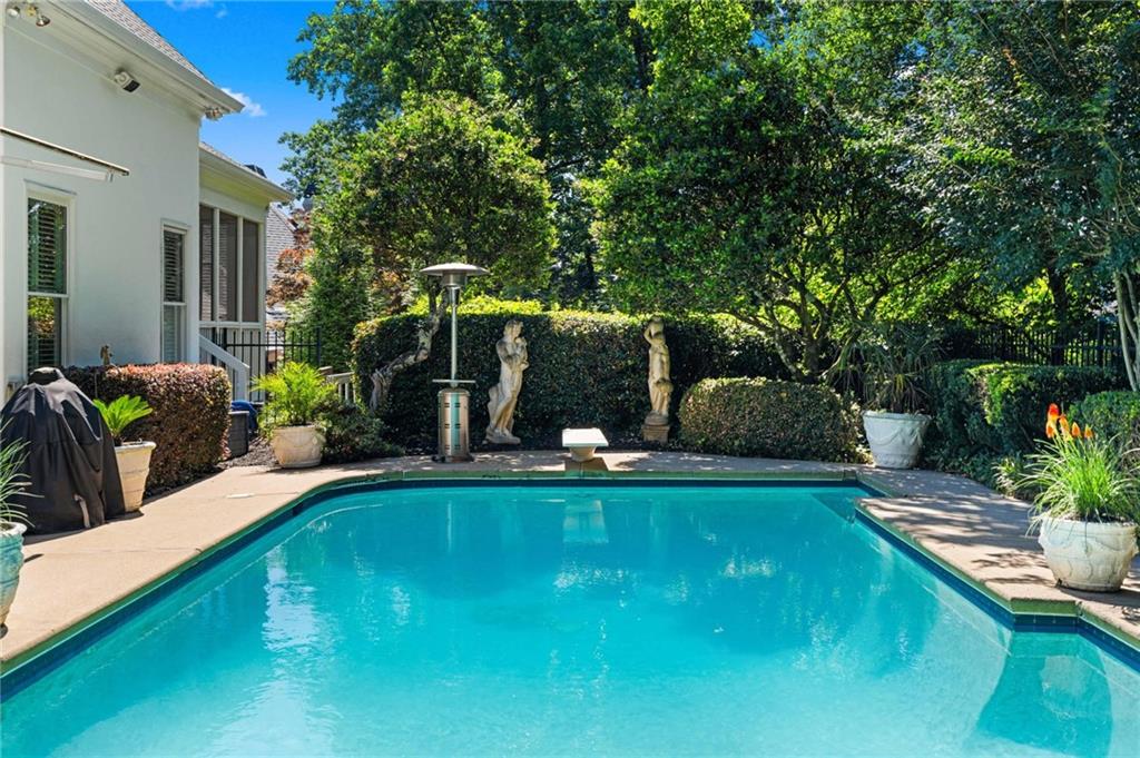170 Helmsley Drive
