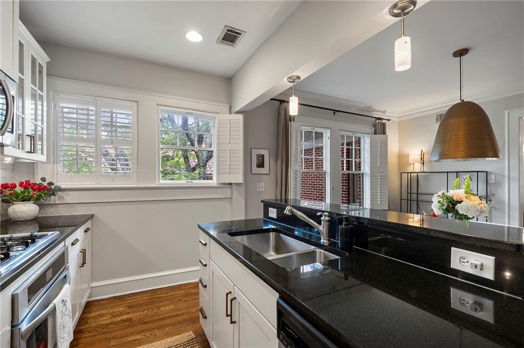 2 Collier Road NW Unit 9