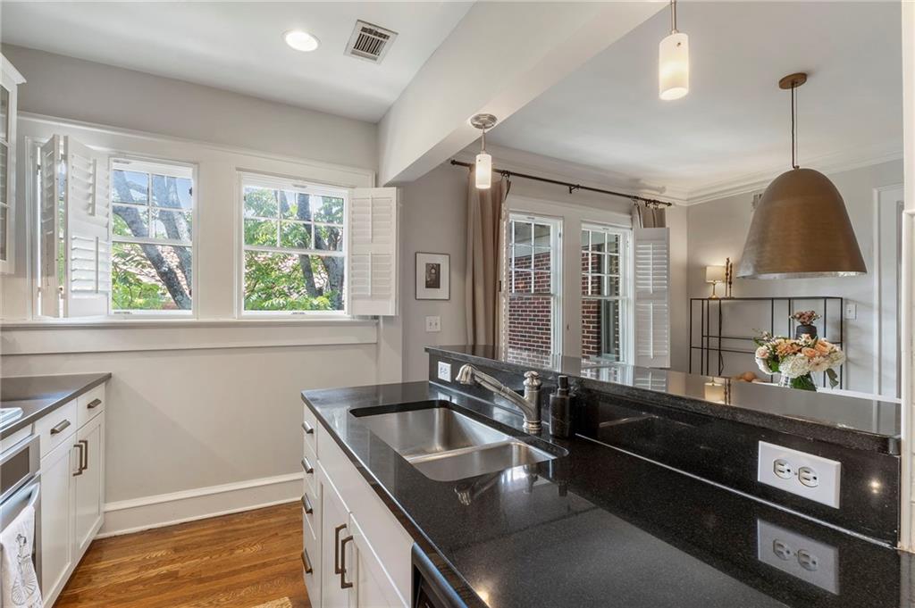 2 Collier Road NW Unit 9
