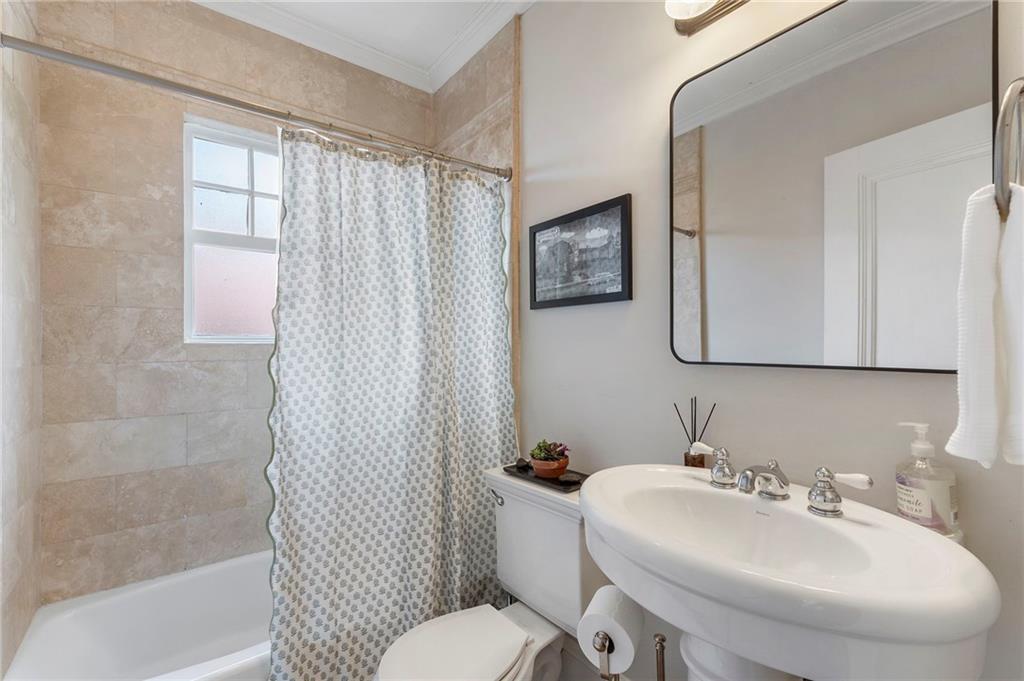 2 Collier Road NW Unit 9