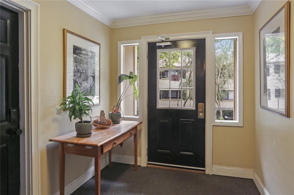 880 Glendale Terrace NE Unit 5